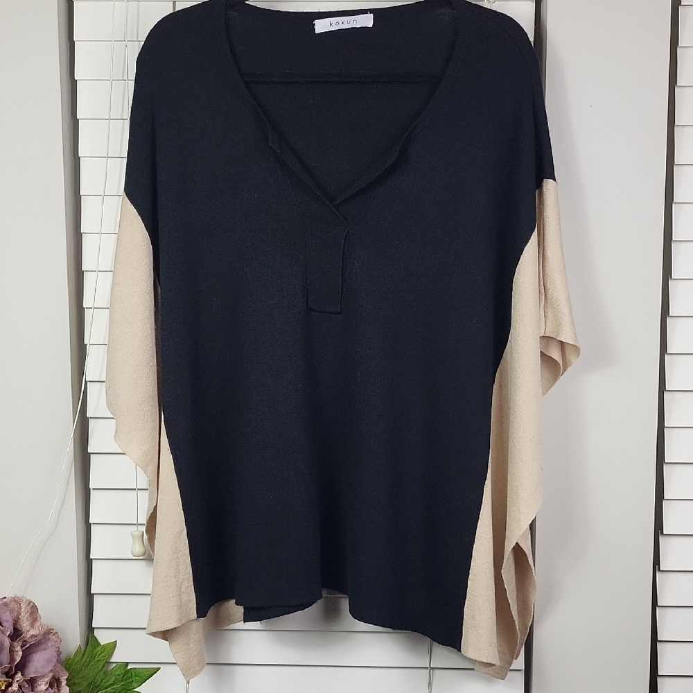 Kokun Bamboo and Cashmere colorblock Black and Tan Poncho cardigan. Size OS